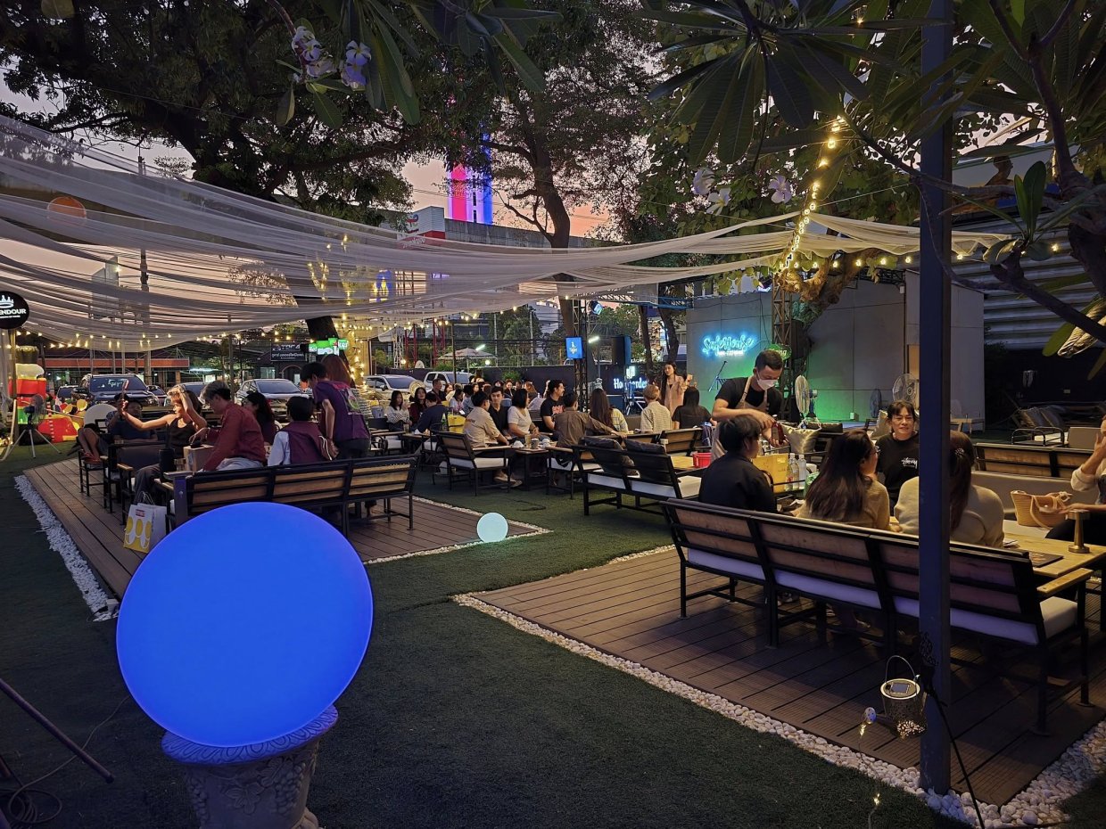 Safe house Cafe Restaurant : Samut Prakan