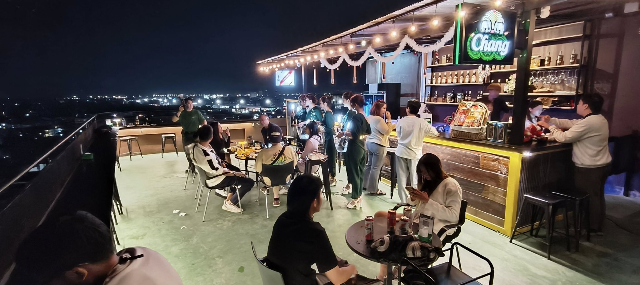 MuanMuan Billion Bar : Chiang Mai