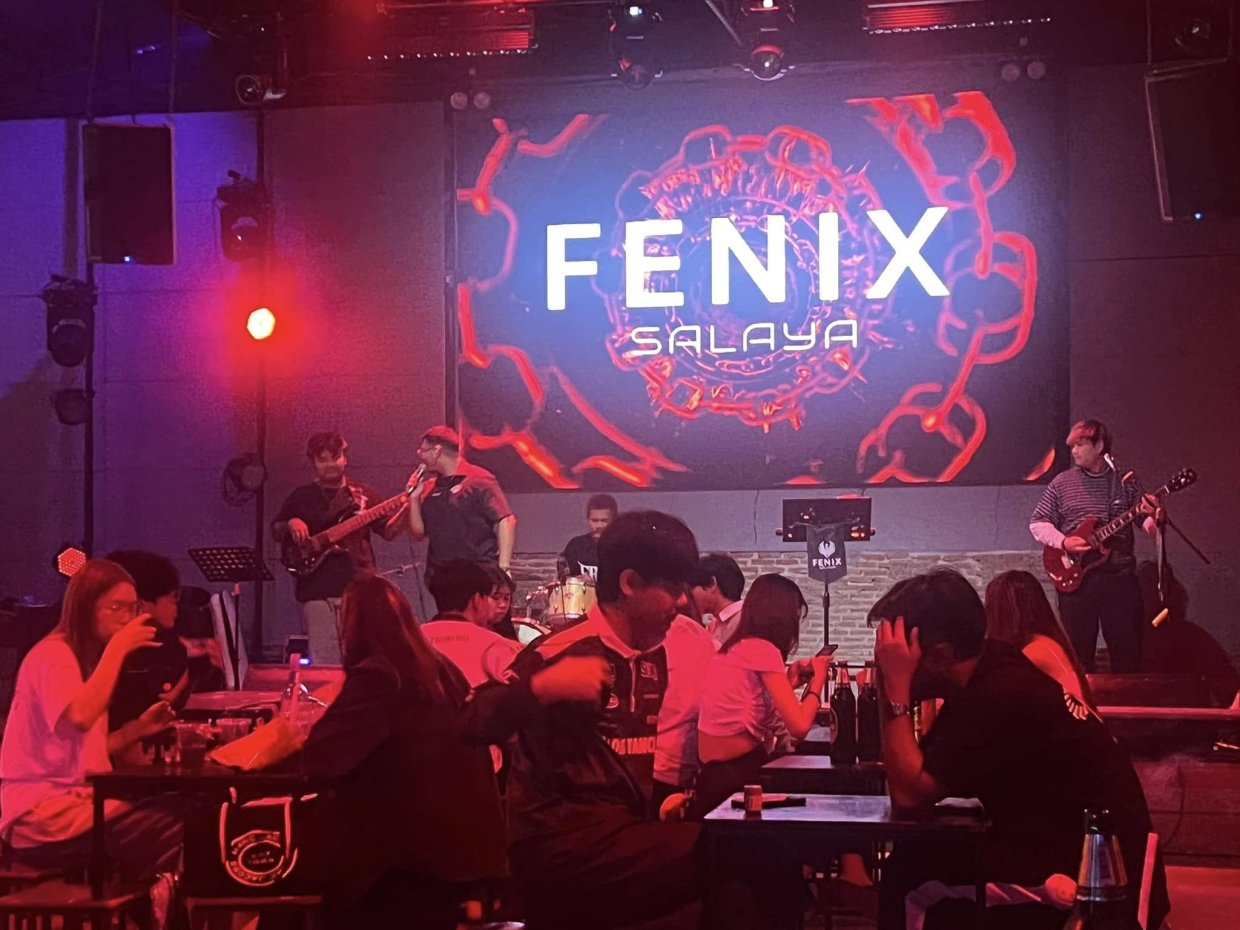 Fenix Bar : Nakhon Pathom