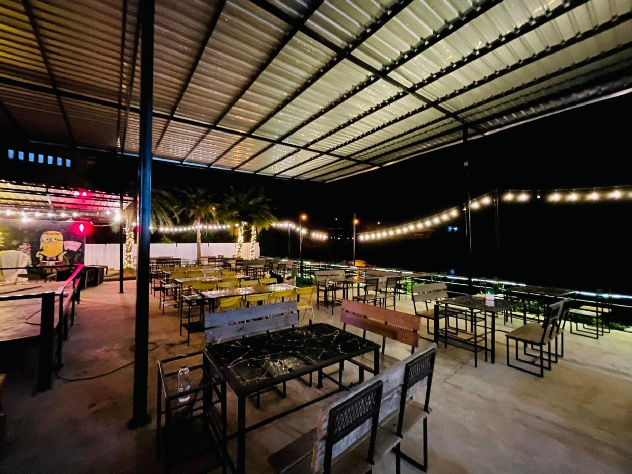 N-JOY bar&amp;restaurants : กาญจนบุรี