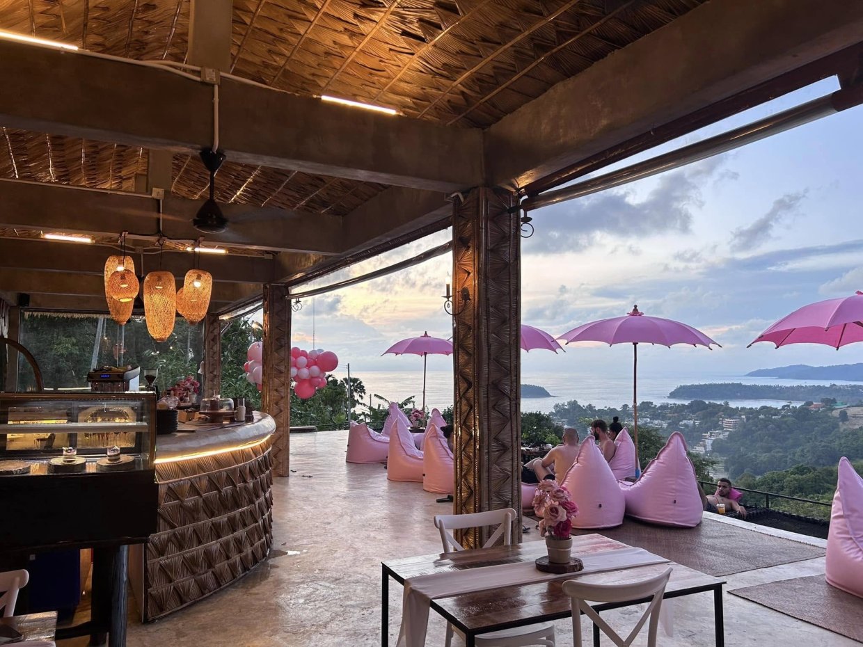Hidden Cafe Phuket : ภูเก็ต