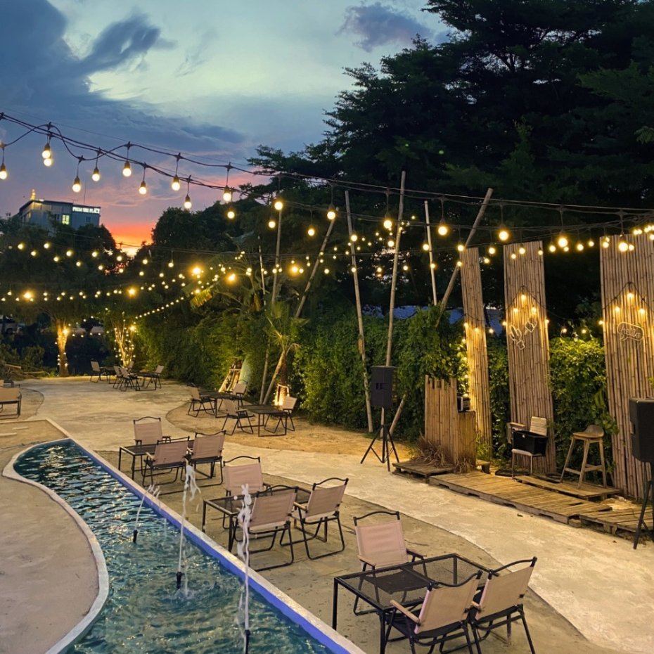 Seaplace Cafe & Beach Bar : ปทุมธานี