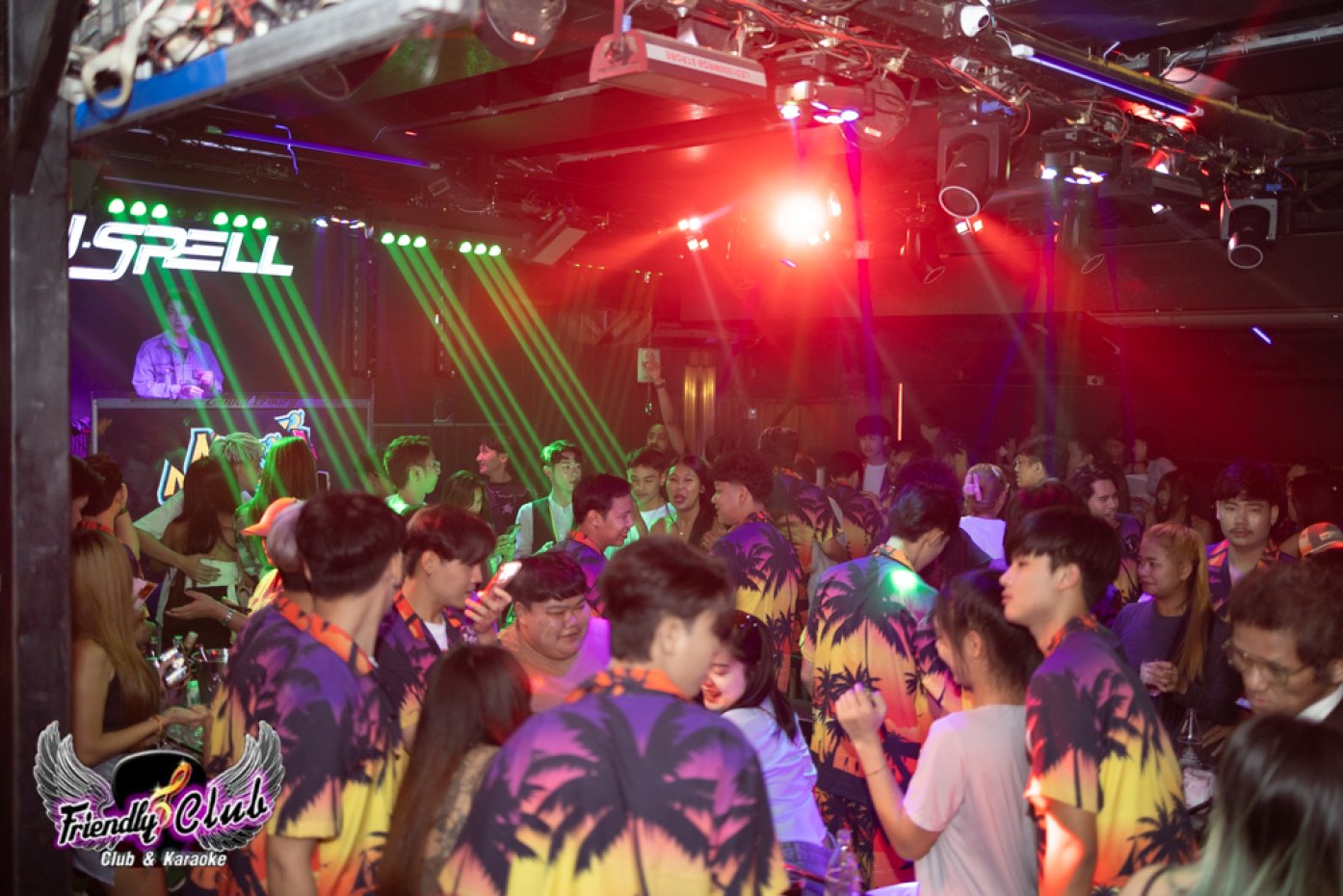 เฟรนลี่คลับ พัทยาใต้ : ชลบุรี