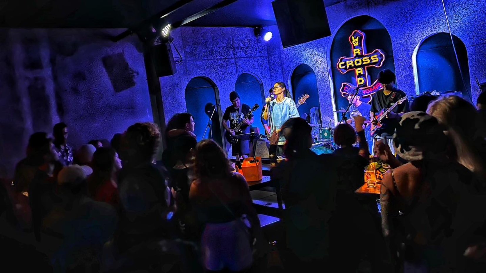 Crossroad Rock Bar : เชียงใหม่