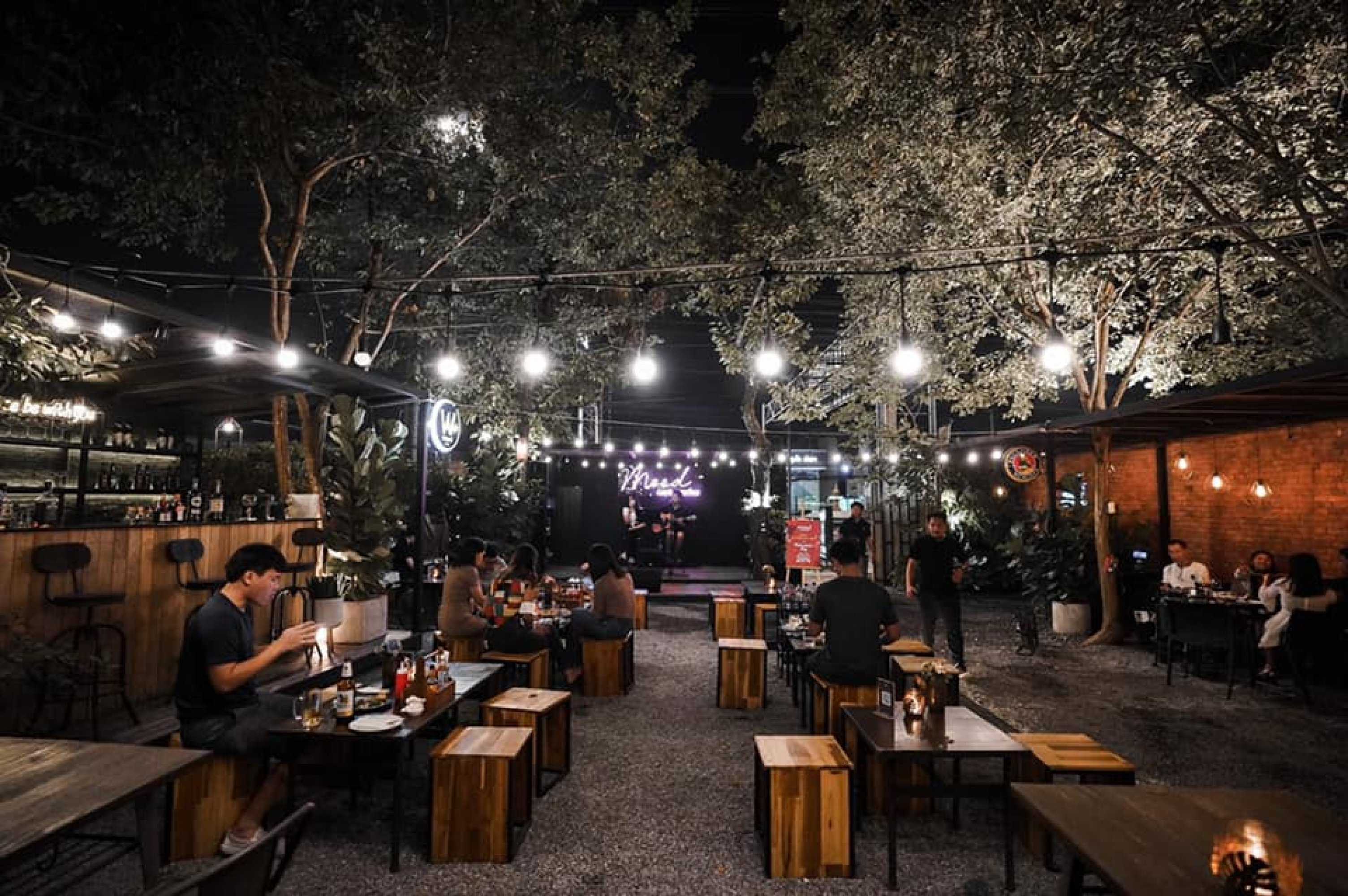 Mood Cafe&Bistro : ชลบุรี