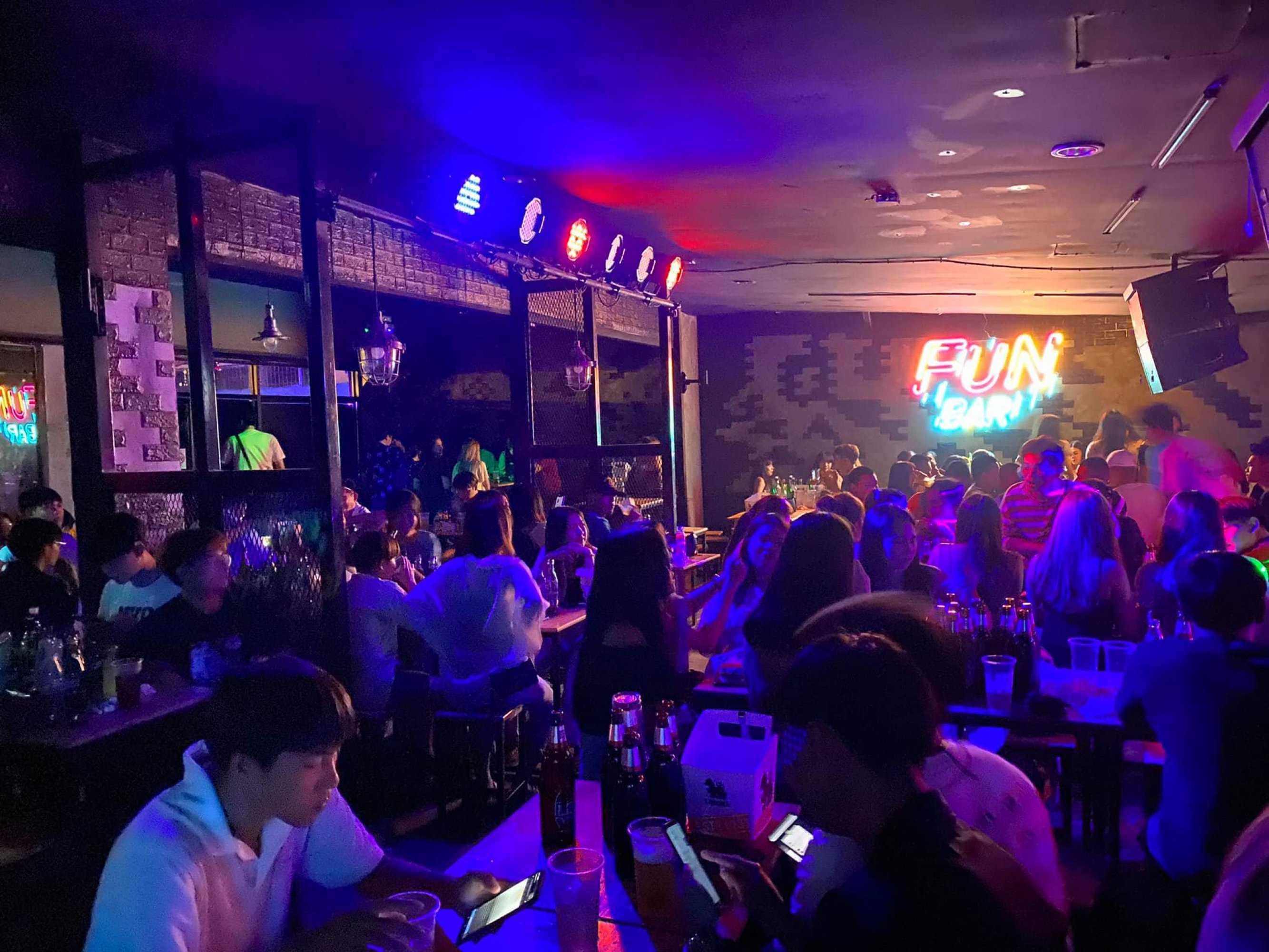 Fun Bar Bkk : กรุงเทพมหานคร