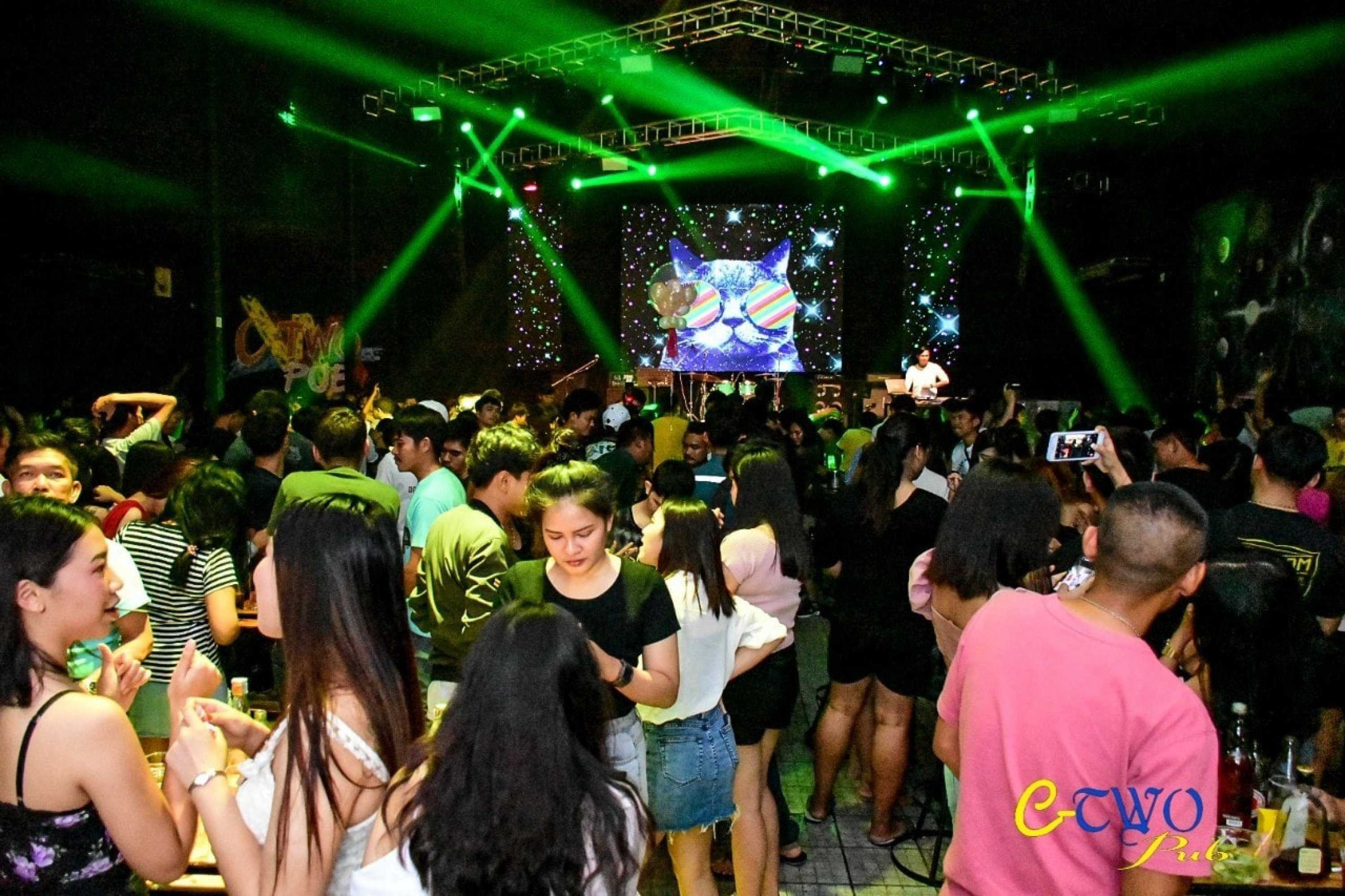 C-two pub Nikhomphatthana : ระยอง