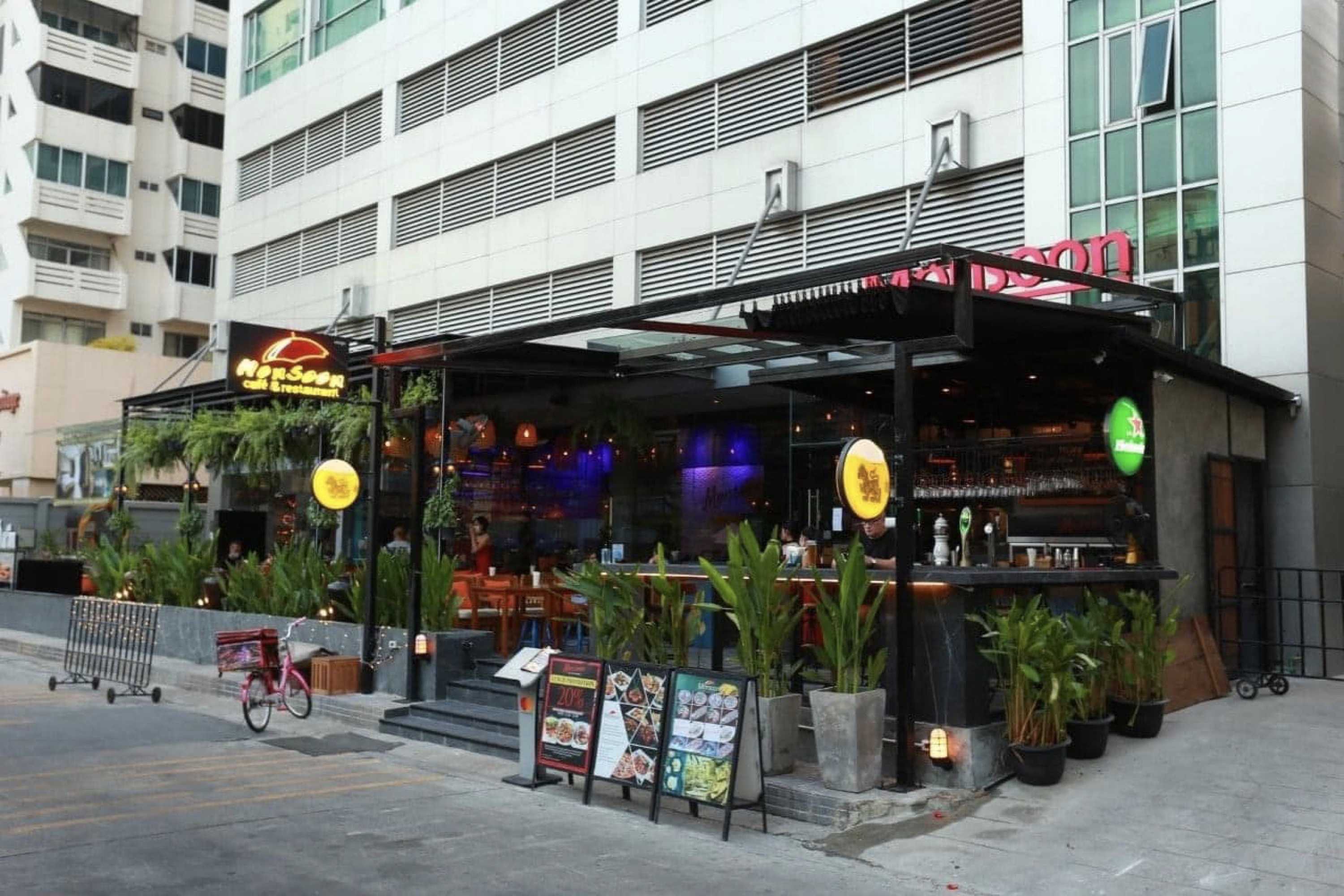 Monsoon Restaurant : Bangkok