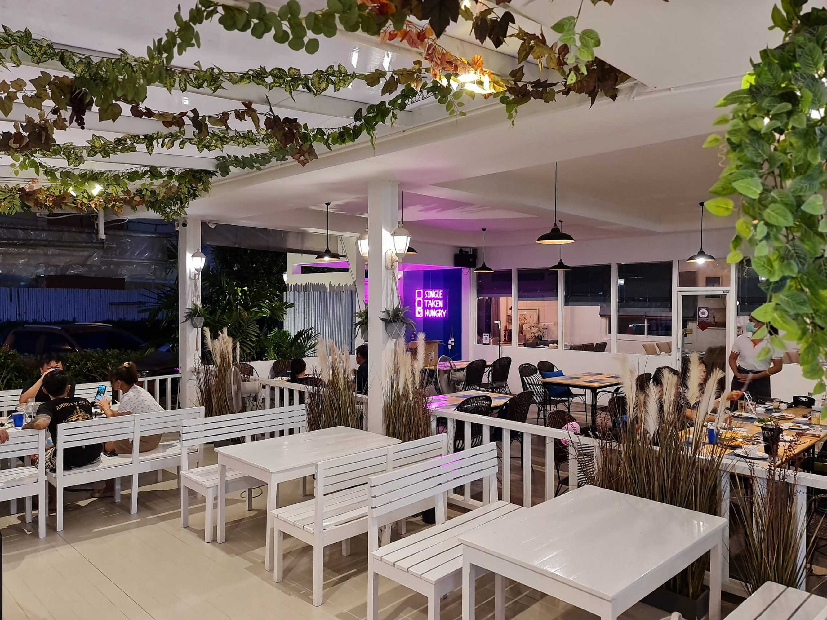 Ploen Talay Seafood : Bangkok
