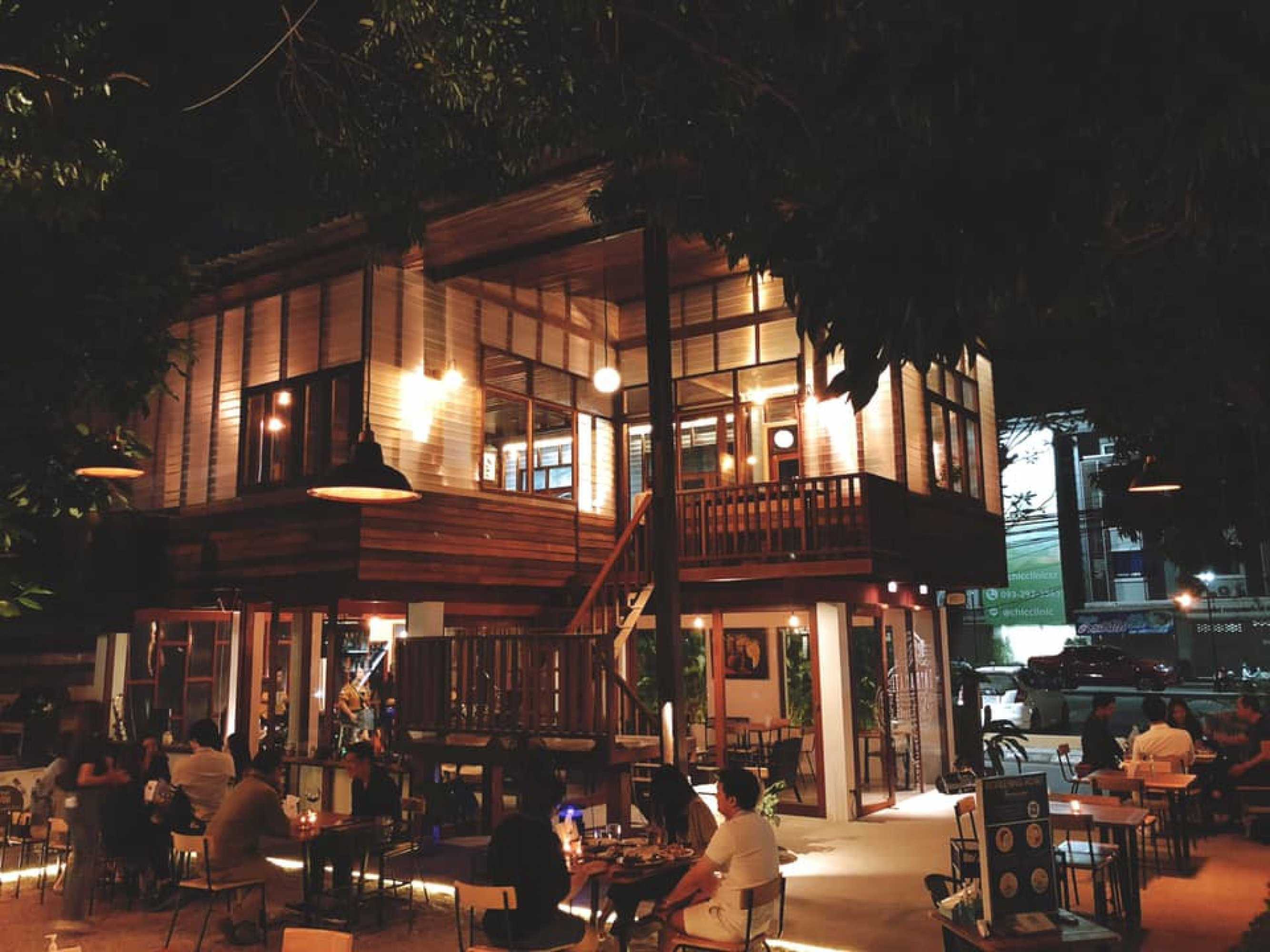 Tamarind Bistro and Music House : เชียงราย