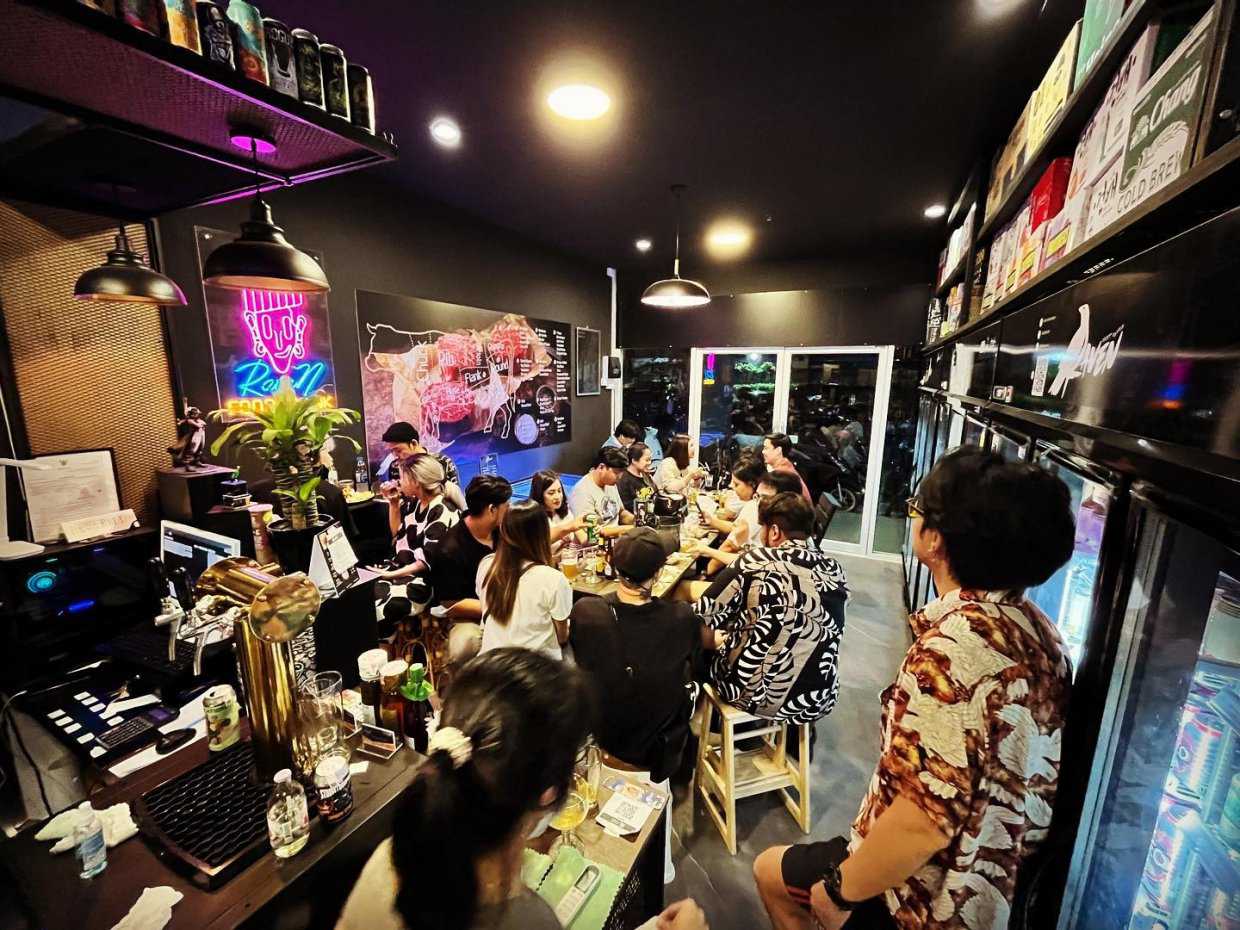 RAVEN select bottle : Bangkok