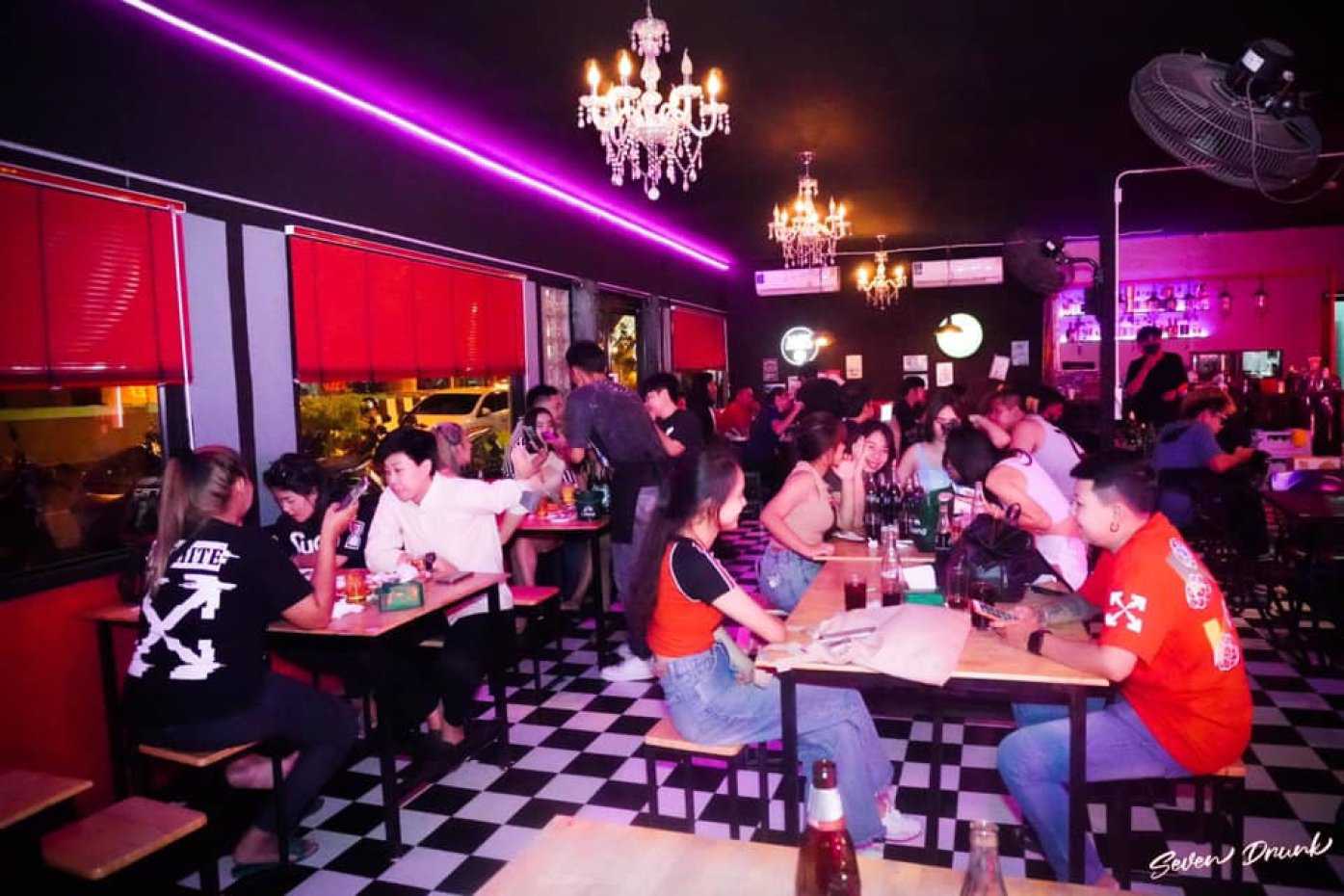 SEVEN DRUNK : Bangkok