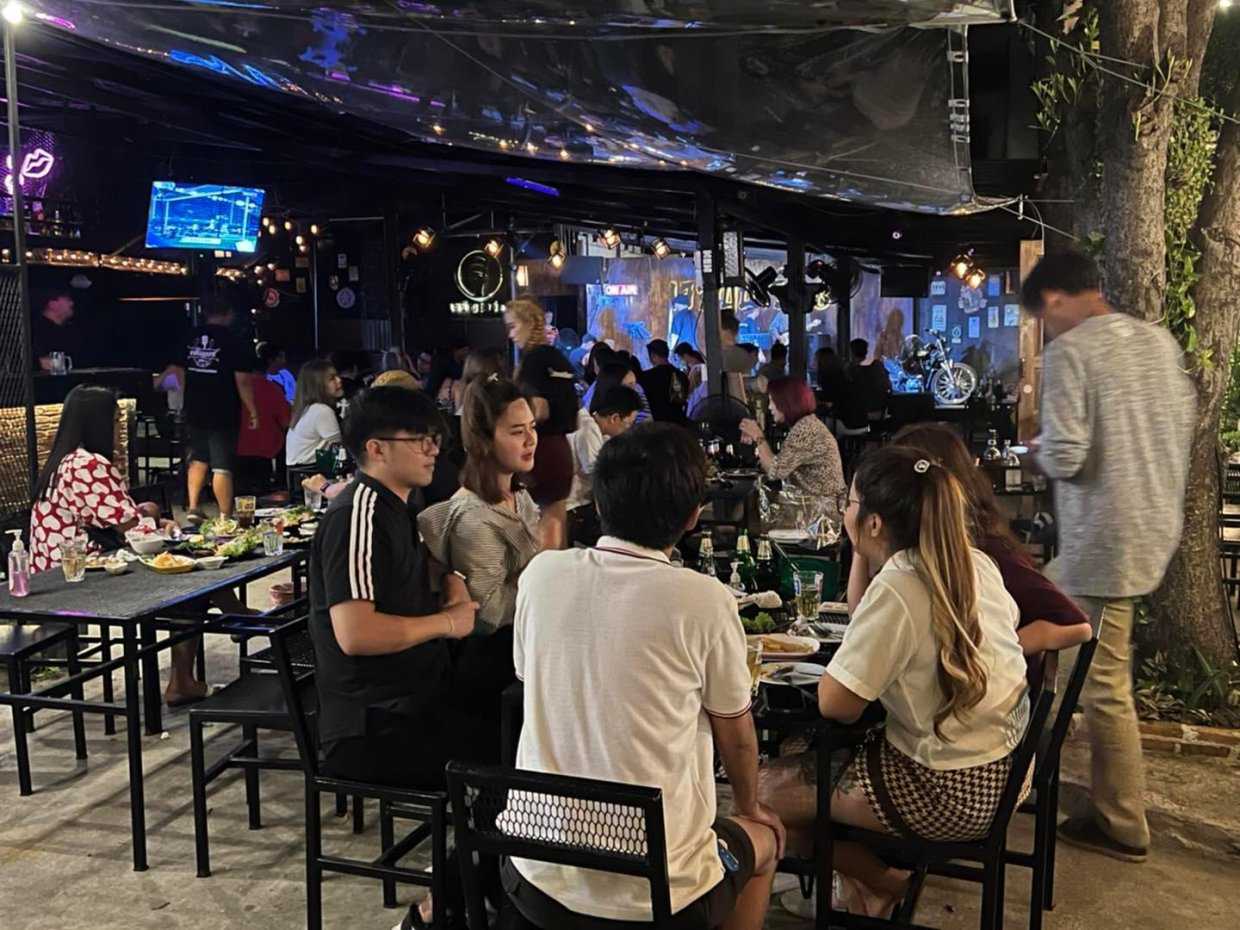 เจริญบาร์ กม.8 : กรุงเทพมหานคร