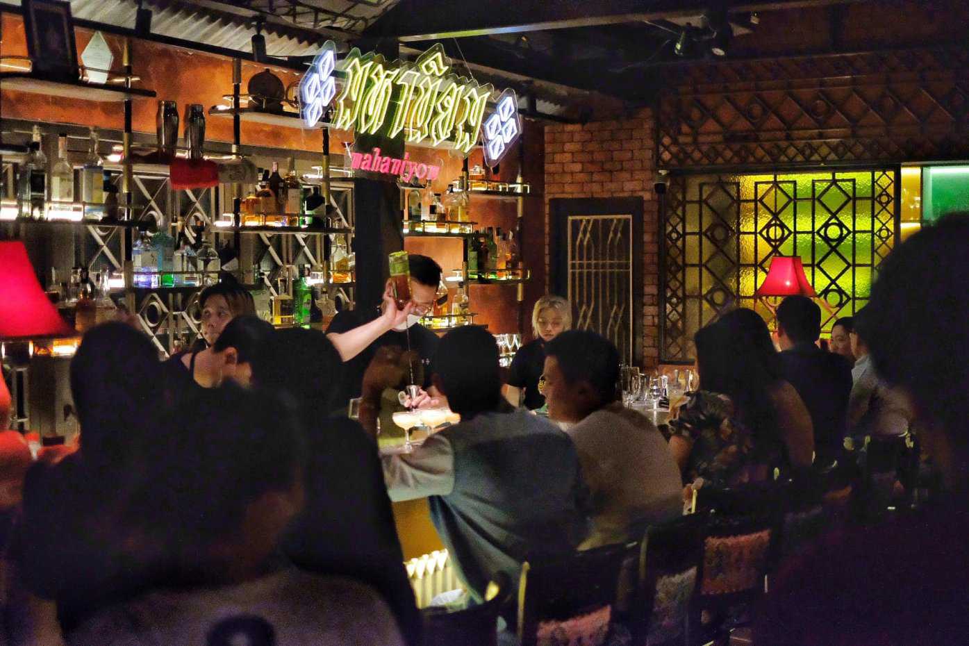 Mahaniyom Cocktail Bar : Bangkok