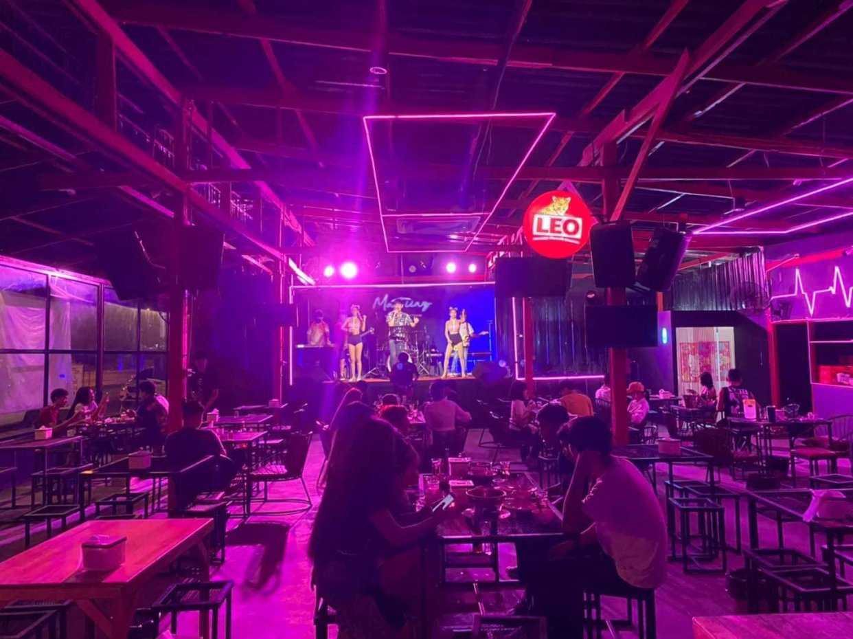 มาฟิน Music & Restaurant : อุบลราชธานี