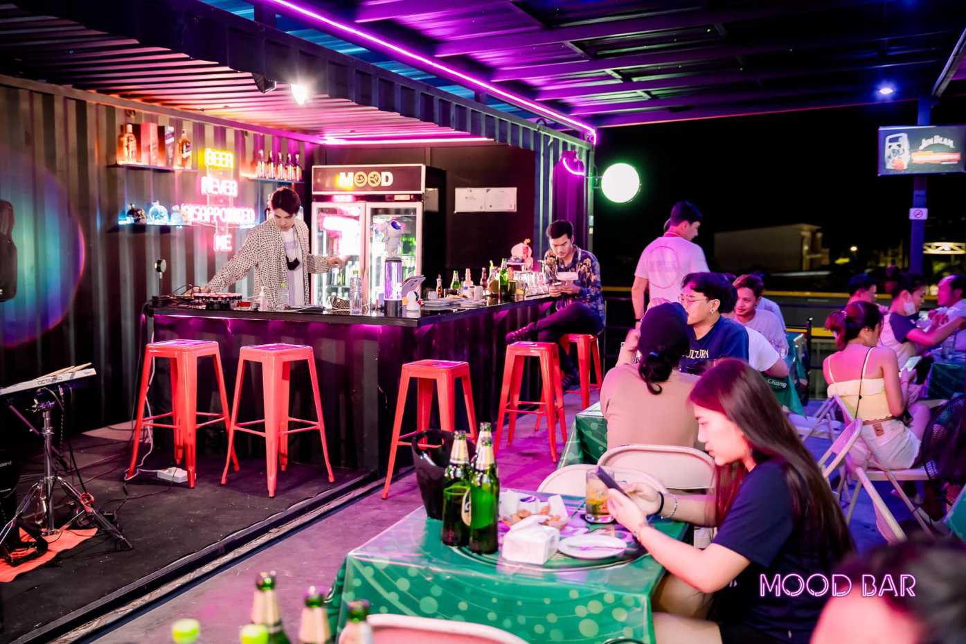 MOOD BAR & GRILL : ระยอง