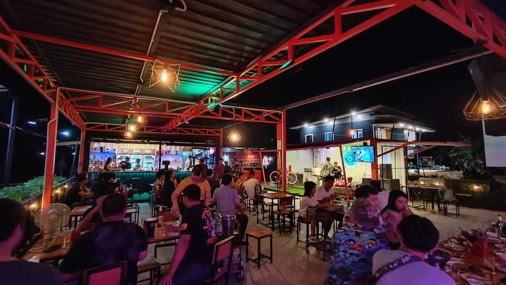 Container BAR nakhonsawan : Nakhon Sawan