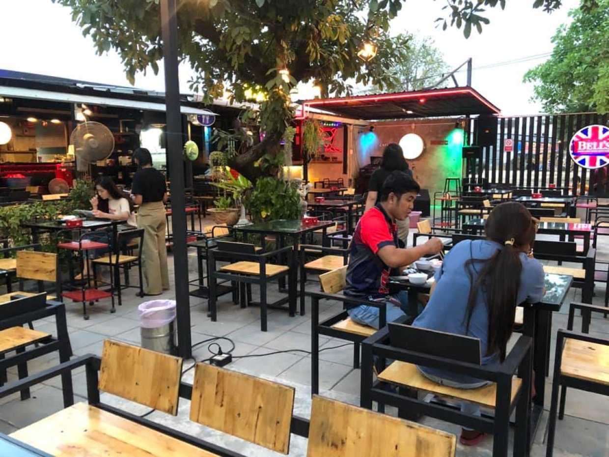 CAFE’ ART Bar&Restaurant Suphanburi : Suphan Buri