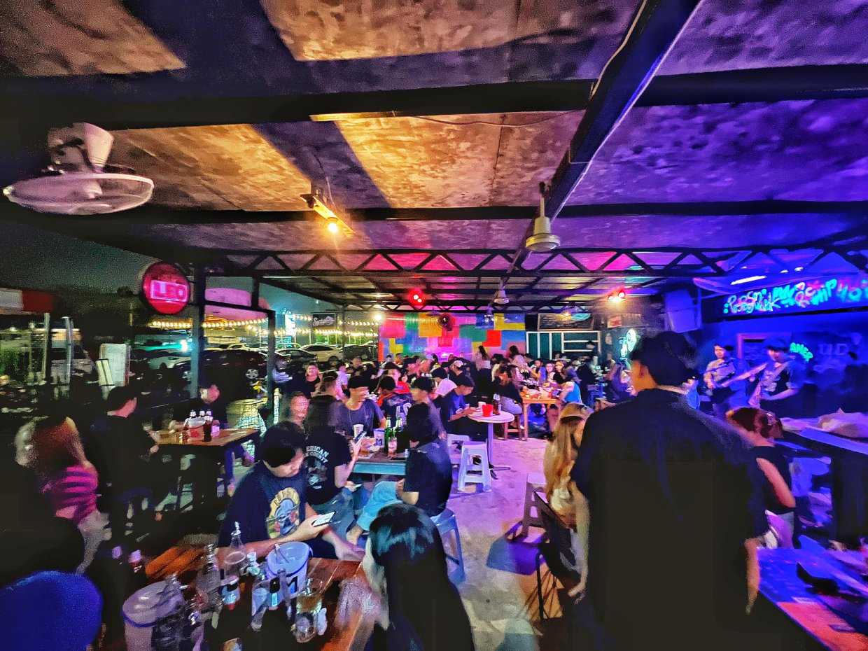 Rorsamer Bar : Nakhon Pathom