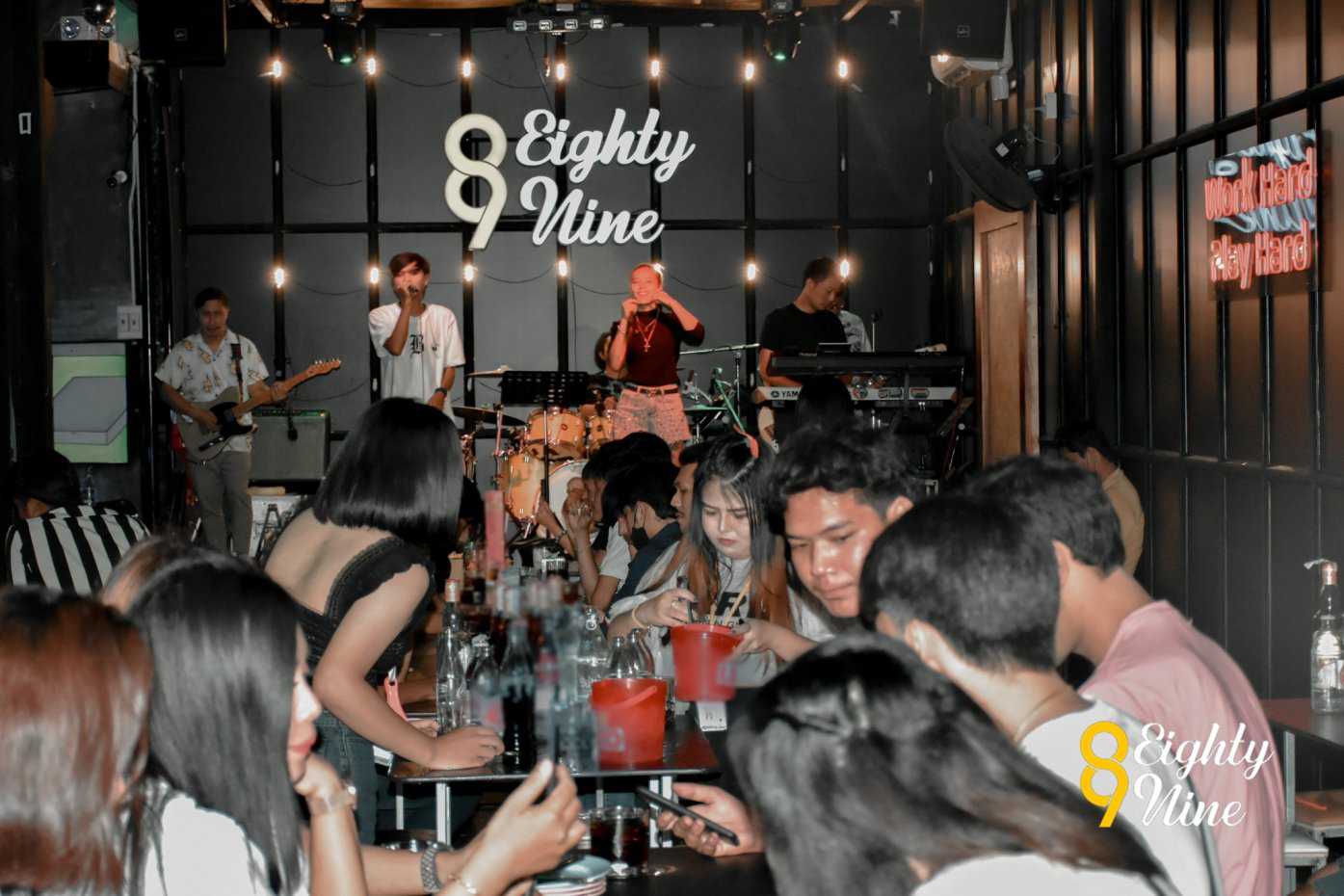 89 EightyNine Bar&Bistro : Surat Thani