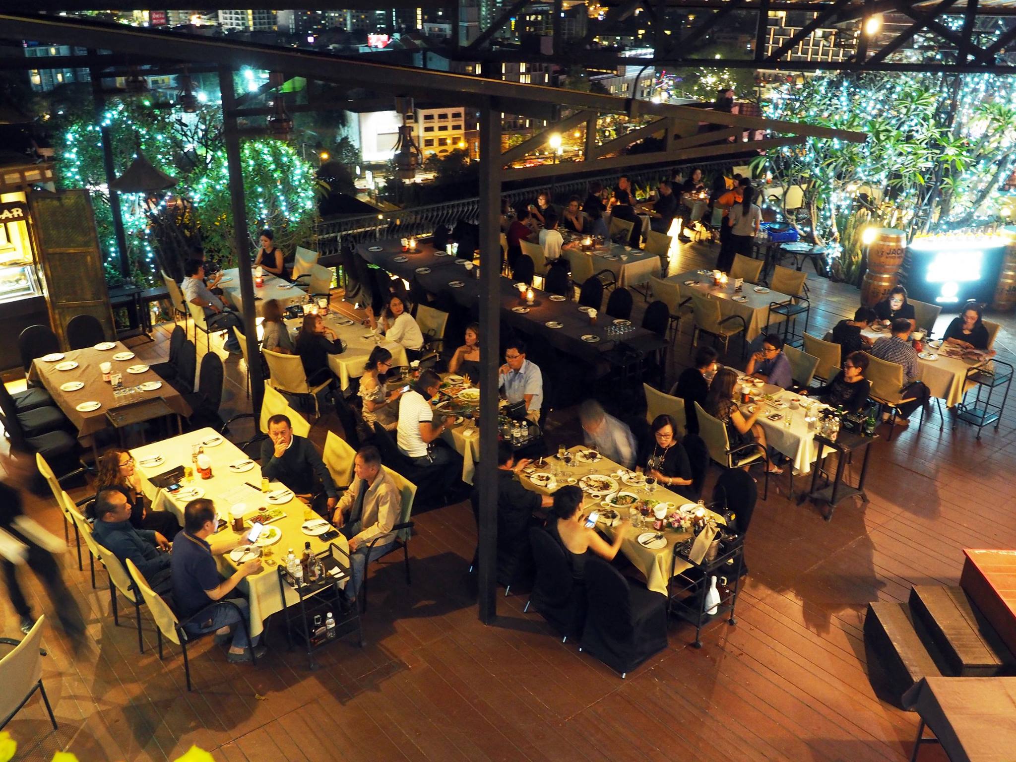 ซานาดู ผับ แอนด์ เรสเตอรองท์ (Xanadu Pub & Restaurant) : เชียงใหม่ (Chiang Mai)