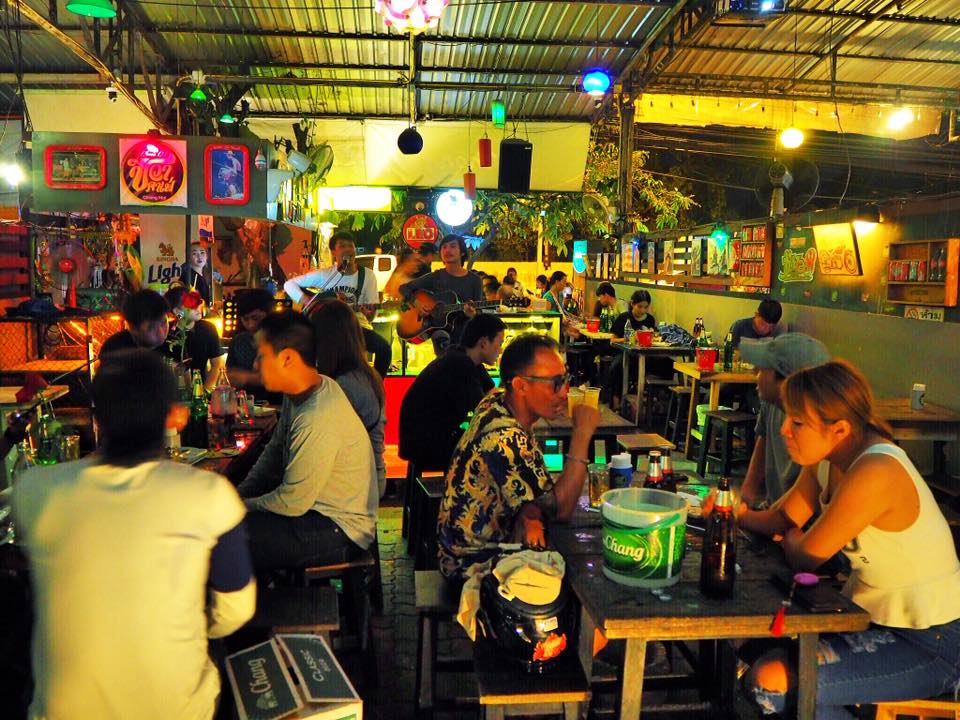 Cheeva Cafe (ชีวา คาเฟ่) : Chiang Mai (เชียงใหม่)