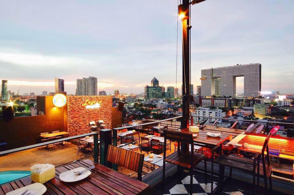Legend Roof Bar (เล็จเจนด์ รูฟบาร์) : Bangkok (กรุงเทพมหานคร)