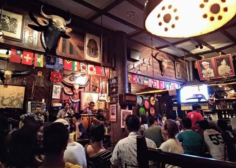 Raintree Jamjuree Pub (เรนทรี จามจุรี  (ผับเพื่อชีวิต)) : Bangkok (กรุงเทพมหานคร)