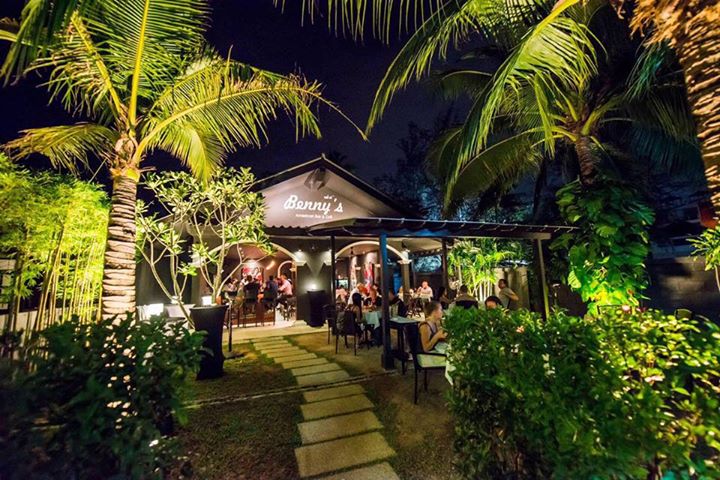 เบนนี่ส์ อเมริกา บาร์ (Benny's American Bar & Grill) : ภูเก็ต (Phuket)