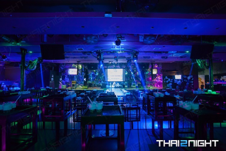 Fake Club Bangkok (เฟคคลับ) : Bangkok (กรุงเทพมหานคร)
