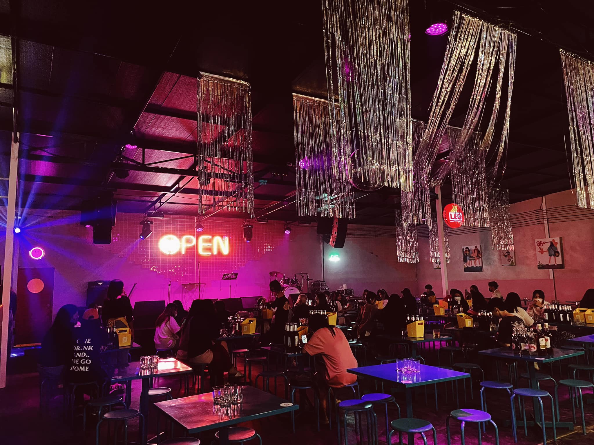 OPEN BAR : อุบลราชธานี : ผับ,ชิวล์ๆ