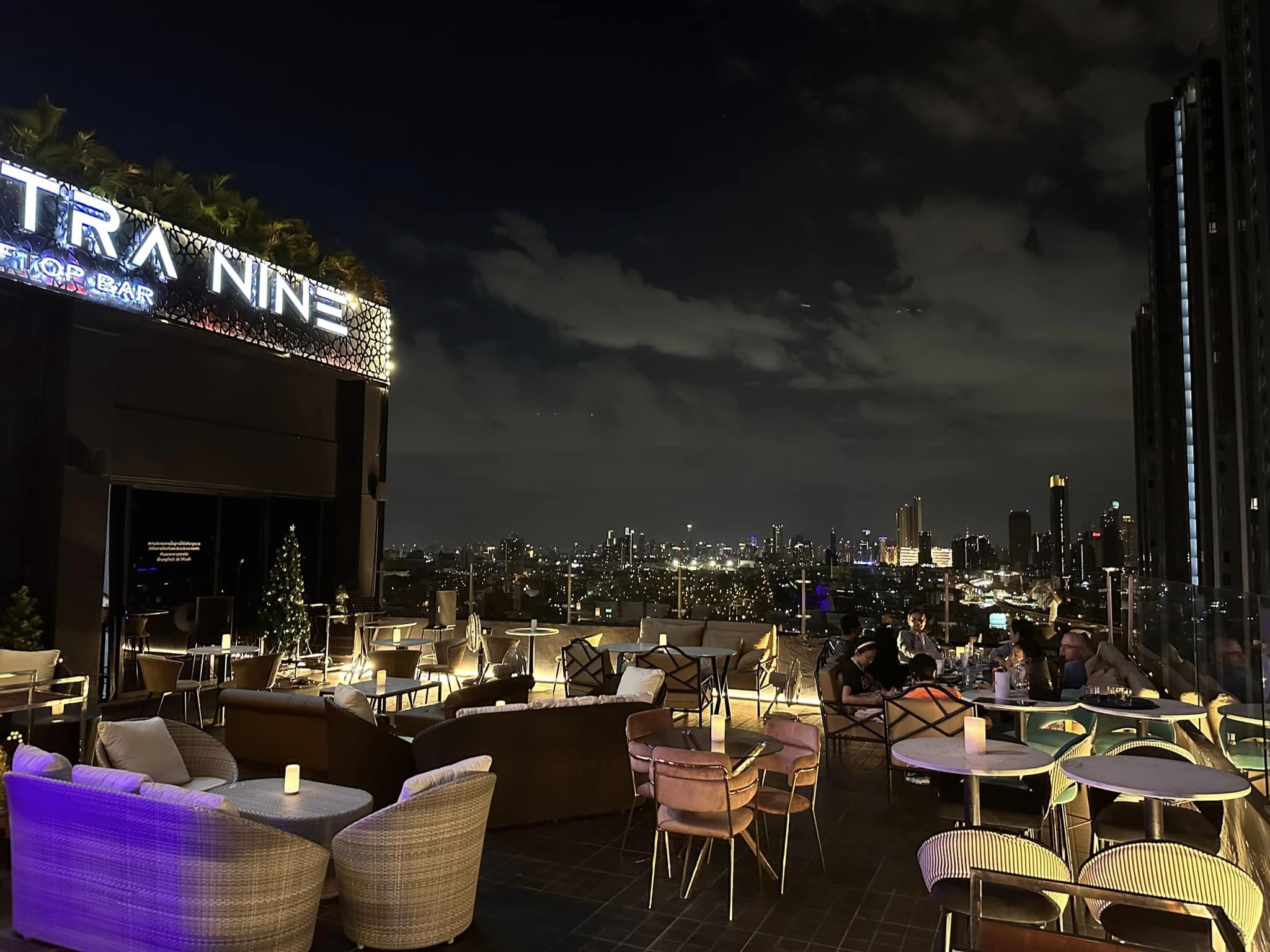 Astra Nine rooftop Club (Astra Nine rooftop Club) : กรุงเทพมหานคร (Bangkok)