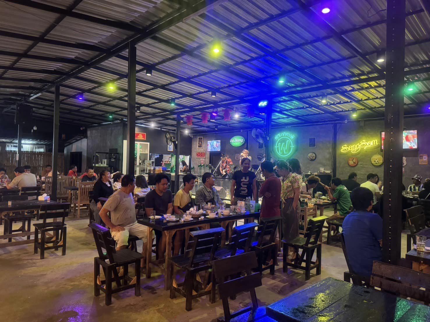 Footbath Cafe (ฟุตบาท คาเฟ่) : Chiang Rai (เชียงราย)