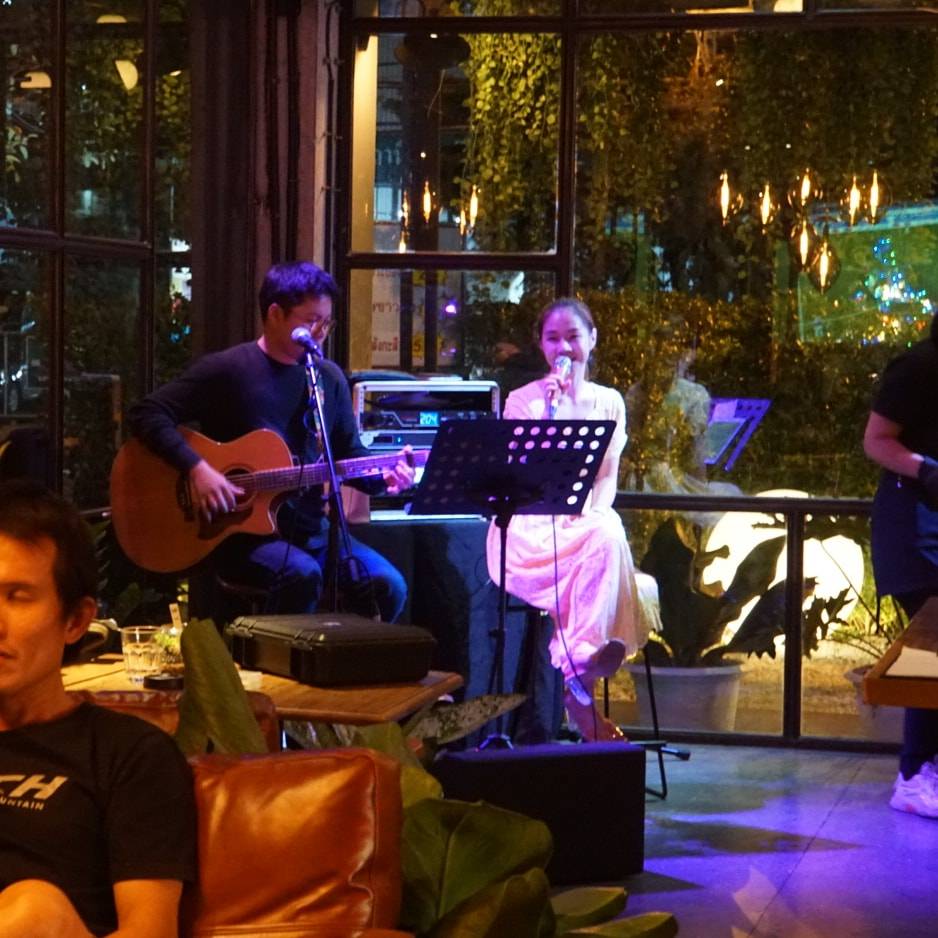 Journey Café • Eatery • Bar (เจอนี่) : Bangkok (กรุงเทพมหานคร)