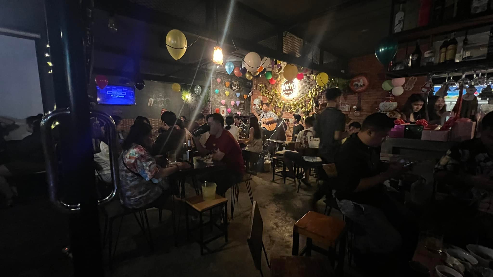 Wow! Cafe' (Wow! Cafe') : Bangkok (กรุงเทพมหานคร)