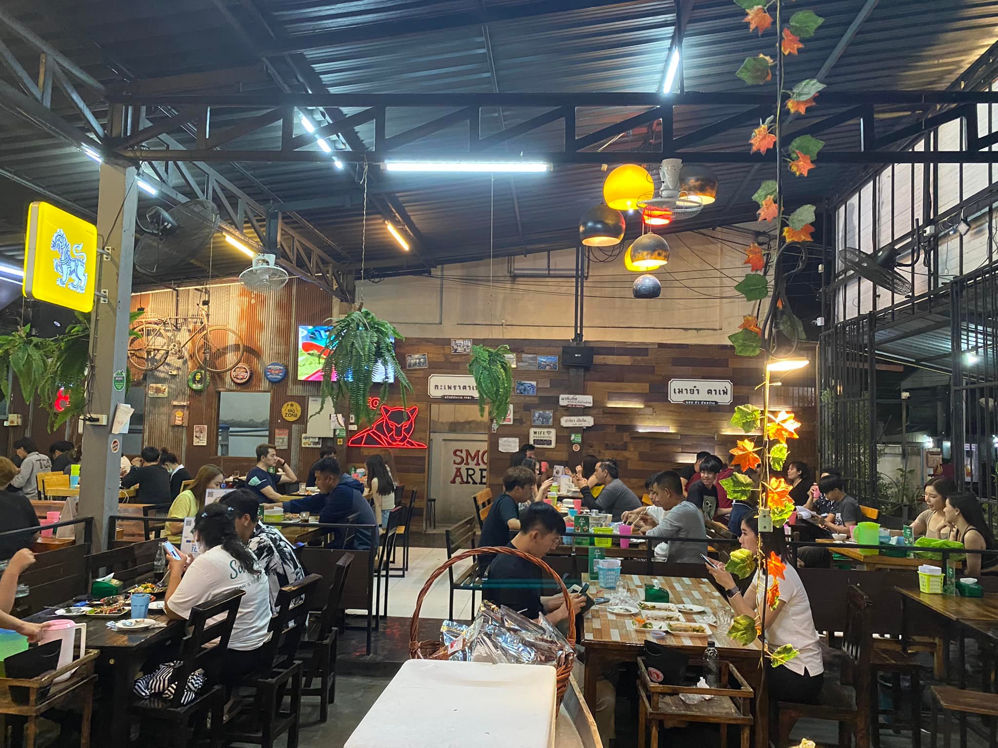 เมายำ คาเฟ่ (Maoyum Cafe) : เชียงใหม่ (Chiang Mai)