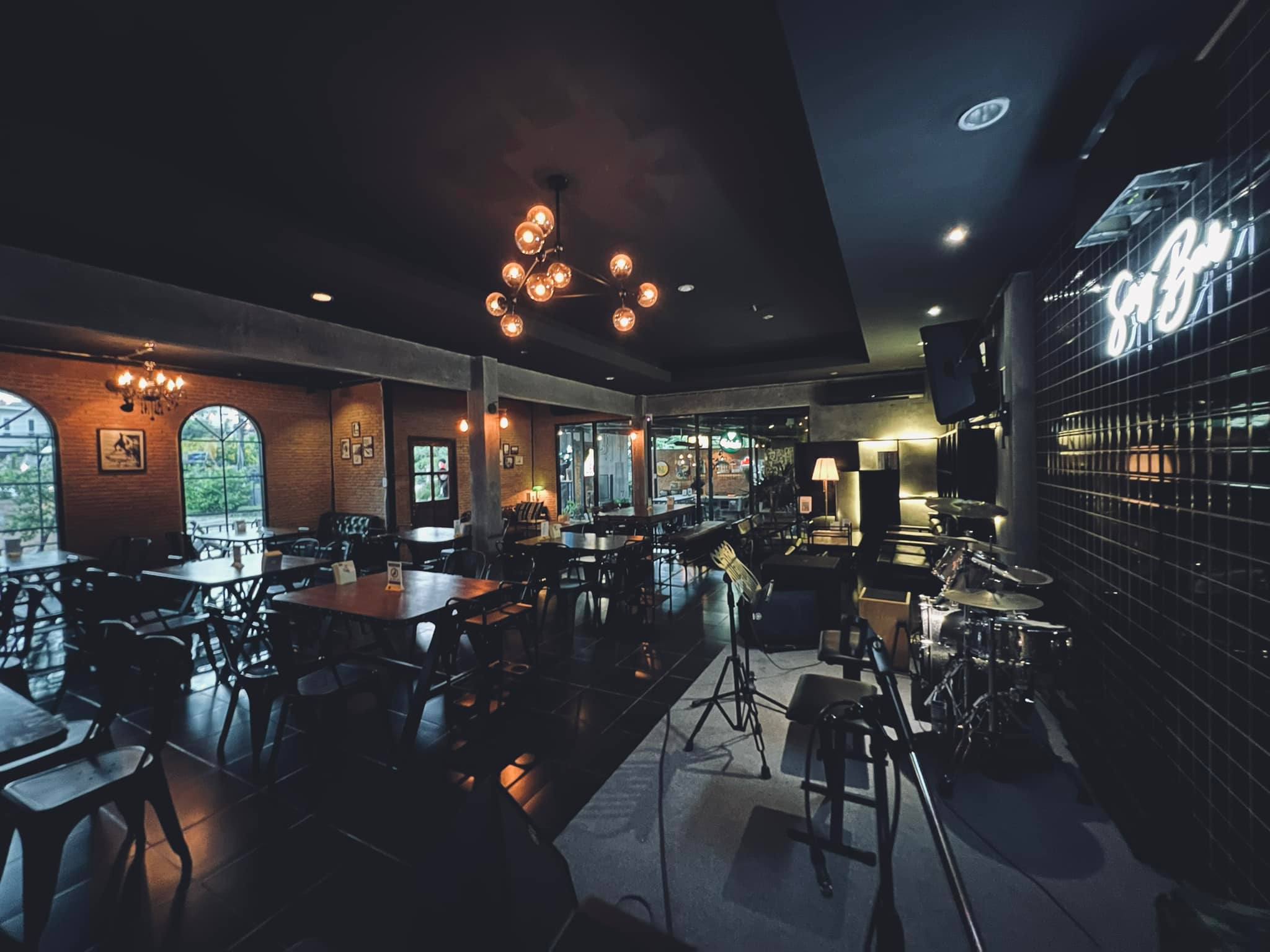 Swig Bar cafe' & restaurant (Swig Bar cafe' & restaurant) : Kalasin (กาฬสินธุ์)