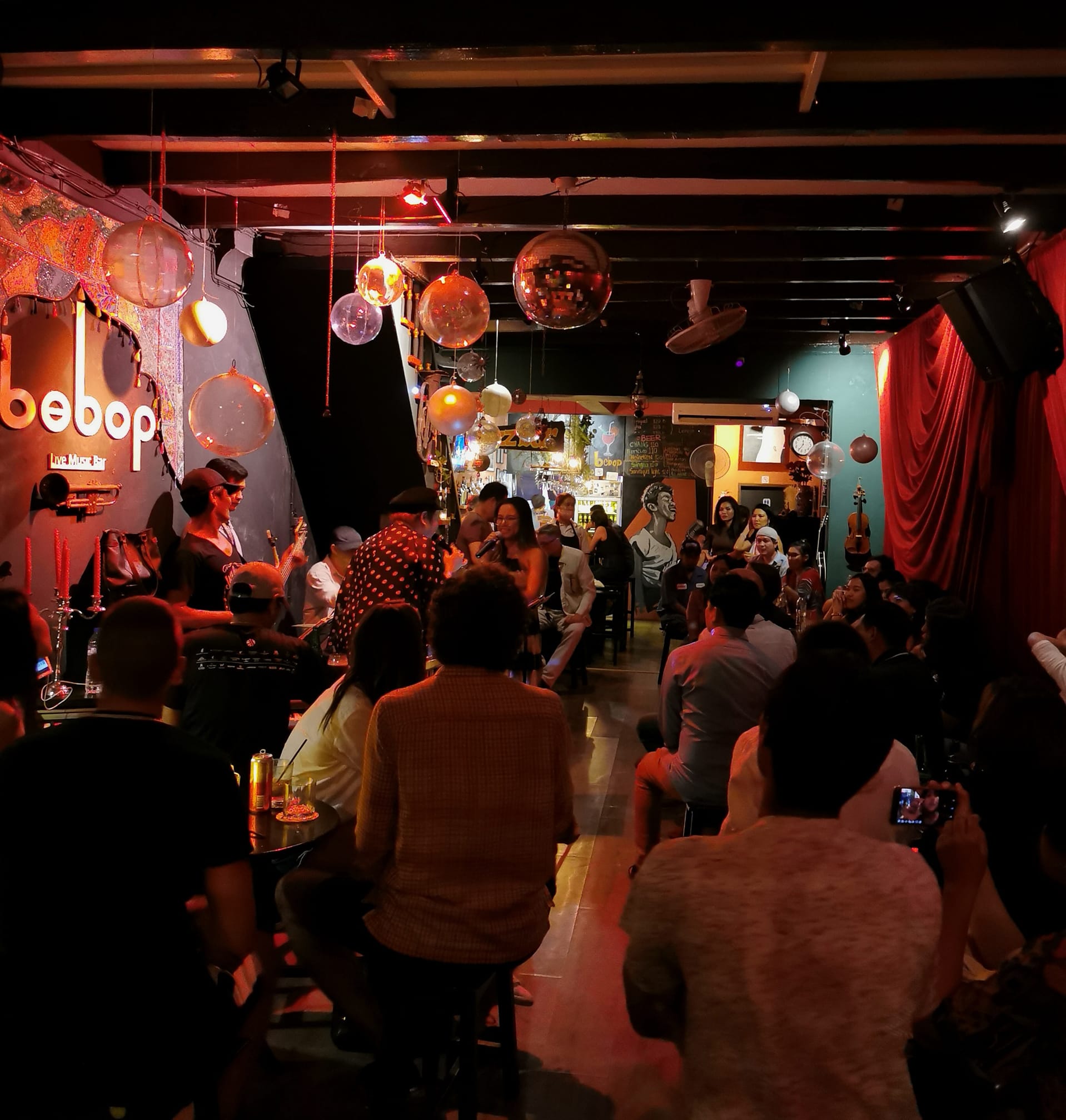 Bebop Live Music Bar & Restaurant Phuket Bar,Chill Chill