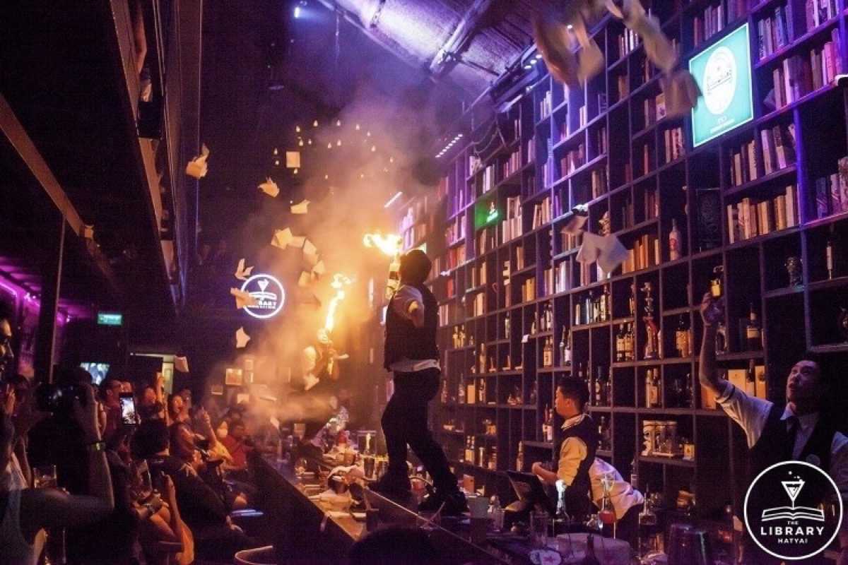 เดอะ ไลบรารี่ หาดใหญ่