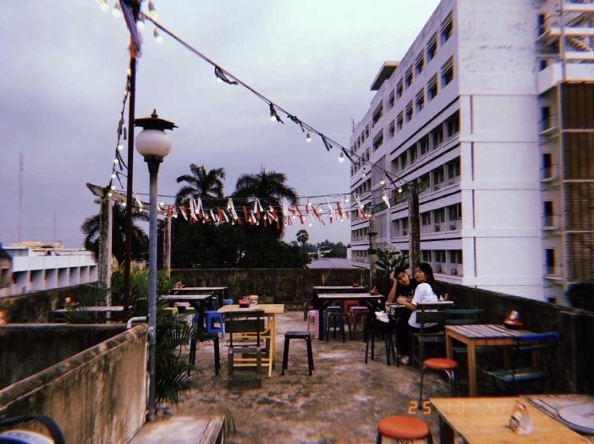 ไมน์ ลิชท์ ฟิวชั่น แอนด์ บาร์