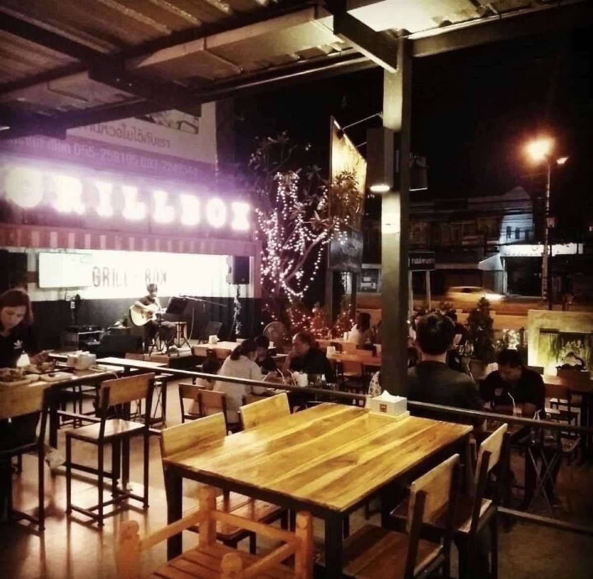 แจ่วแซ่บนัวร์ อาหารพื้นบ้าน บาย กริล บ๊อก