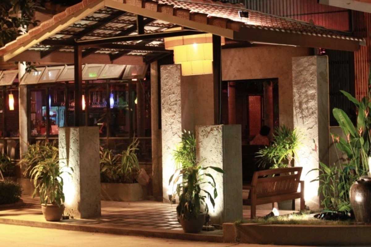 The Wooden House Pub&Restaurant Karaoke