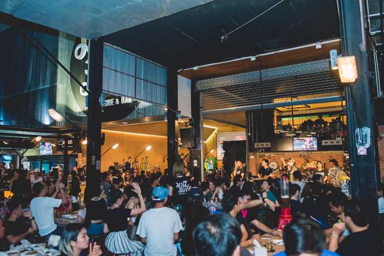 มะนี หมีบาร์