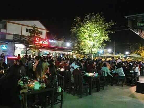 ซี คอฟฟี่&บาร์