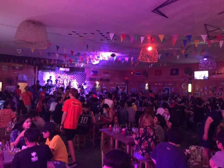 โฟล์ค พระนคร มิวสิค ฮอลล์