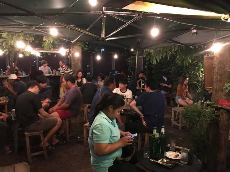 มะลิร้อย บาร์