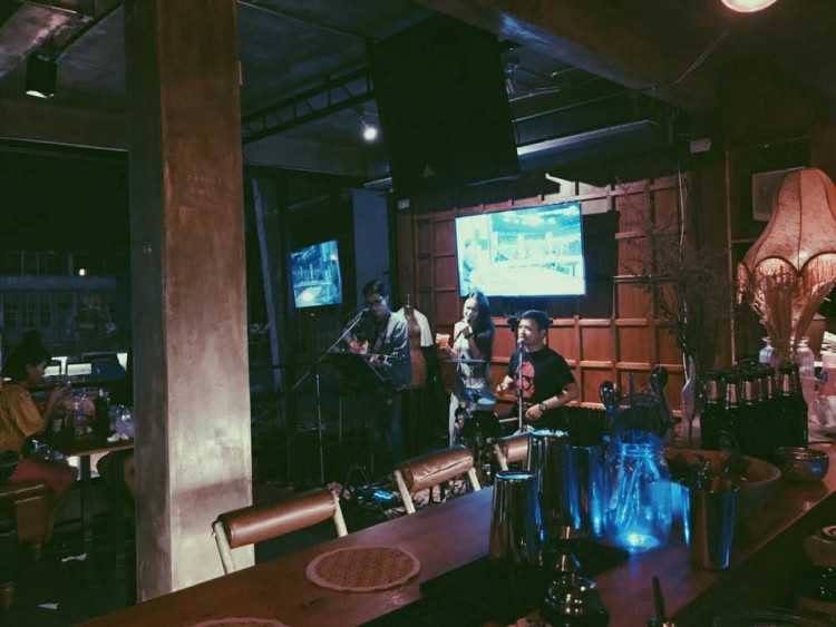YAK BAR