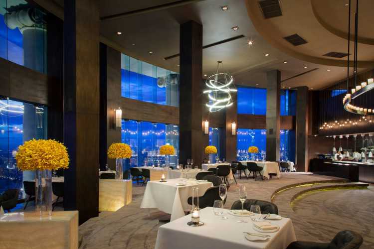 Mezzaluna Restaurant