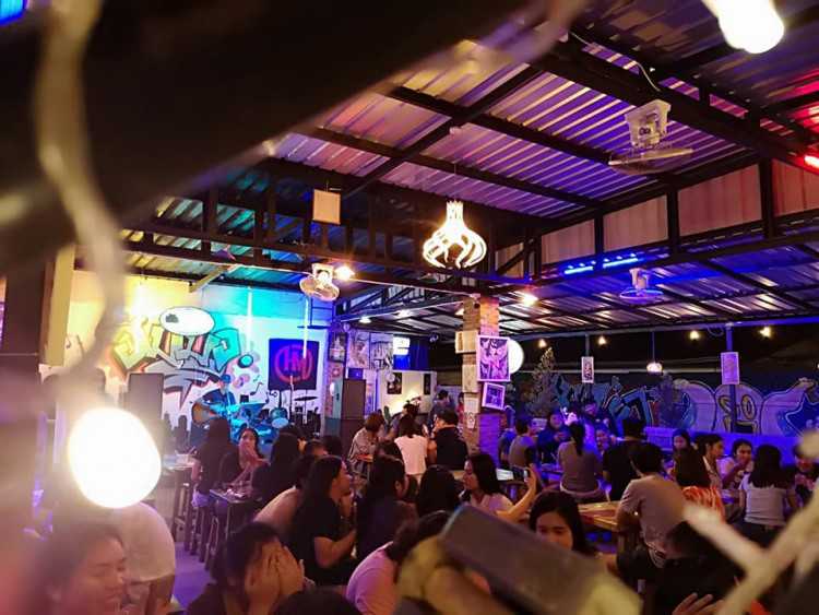 ฮิมมอ Byซุ้มสิงห์