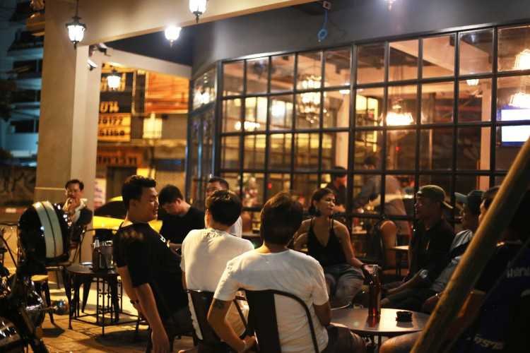 บรรจง โคราช